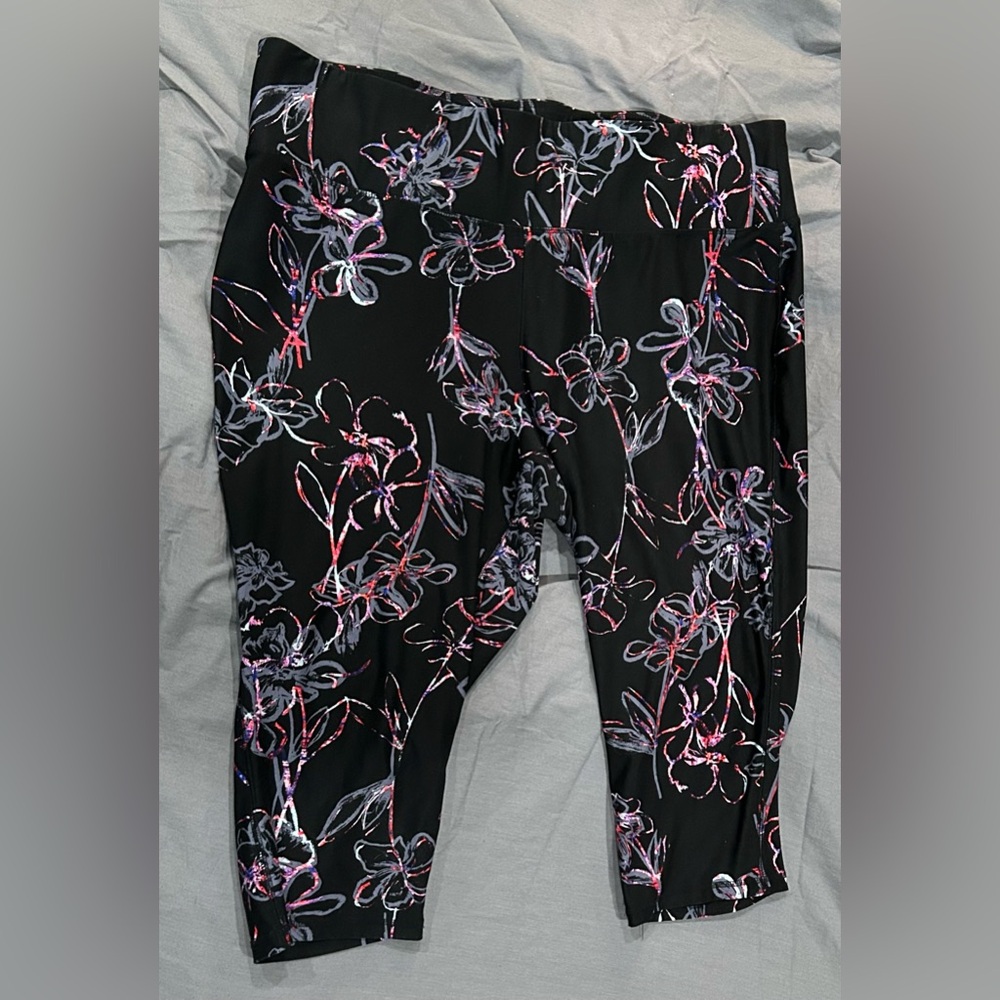 Floral Print Capri Leggings